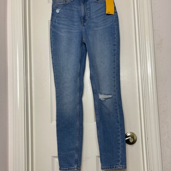 H&M distressed high waist skinny Jean size 4 - Picture 3 of 7